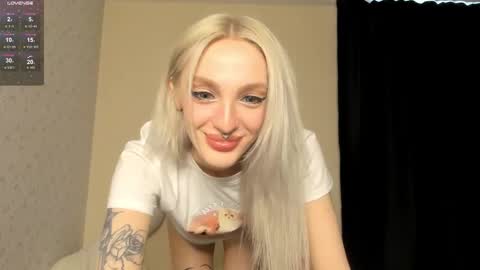 Snapshot of succubantra chatting on 02/09/26, 01:04 Chloe online show from 02/09/26, 01:04