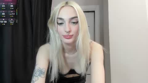 Snapshot of succubantra chatting on 07/04/26, 02:23 Chloe online show from 07/04/26, 02:23