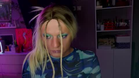 Snapshot of succubu_ss chatting on 02/12/26, 02:17 succubu_ss online show from 02/12/26, 02:17