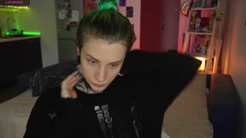 succubus_66 online show from 12/14/24, 09:40