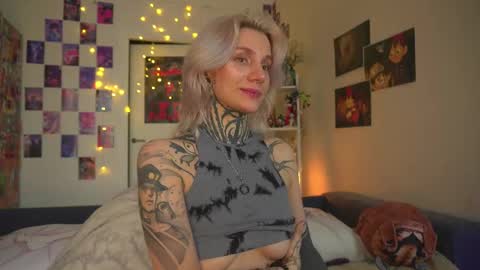 succubus_66 online show from 02/09/25, 10:20