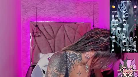 Snapshot of succubus_girl_ chatting on 12/03/24, 12:06 Alexy online show from 12/03/24, 12:06