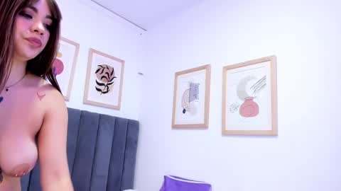 Luna  online show from 10/18/25, 09:04