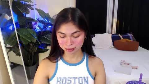 Snapshot of suckablechick chatting on 01/14/25, 04:04 Marry online show from 01/14/25, 04:04