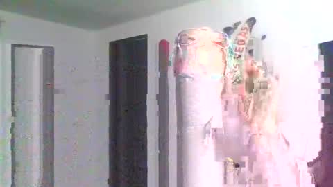 Snapshot of suckitu812 chatting on 02/18/25, 02:27 SUCKITU812 online show from 02/18/25, 02:27