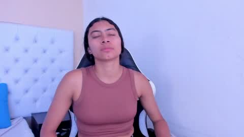 sue_stark online show from 05/27/26, 03:14
