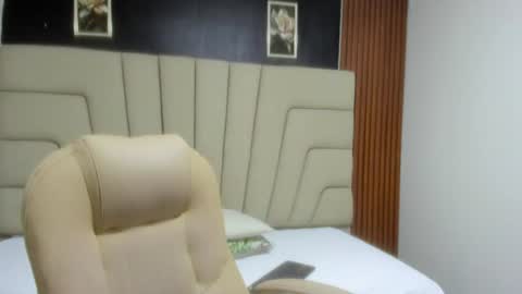 sue_stark online show from 08/03/26, 07:50