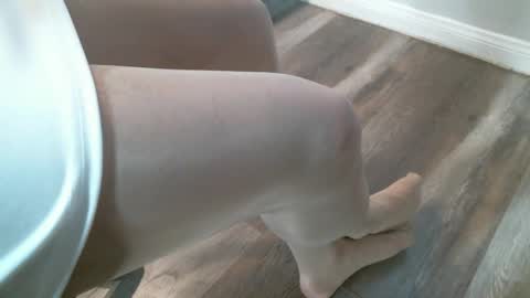 Snapshot of sugar1014 chatting on 12/02/25, 01:44 sugar1014 online show from 12/02/25, 01:44