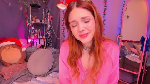 Snapshot of sugar_lips__ chatting on 12/28/24, 04:08 Alice online show from 12/28/24, 04:08