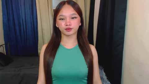 Snapshot of sugar_munch chatting on 02/15/25, 03:06 Cheska online show from 02/15/25, 03:06