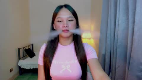 Snapshot of sugar_munch chatting on 03/06/25, 05:11 Cheska online show from 03/06/25, 05:11