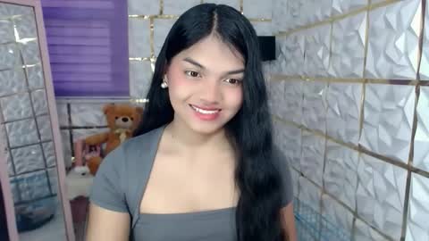 Snapshot of sugar_n_spicex chatting on 04/18/26, 07:12 trisha online show from 04/18/26, 07:12
