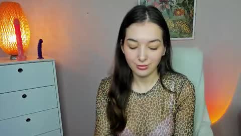 Megan online show from 11/25/25, 07:52