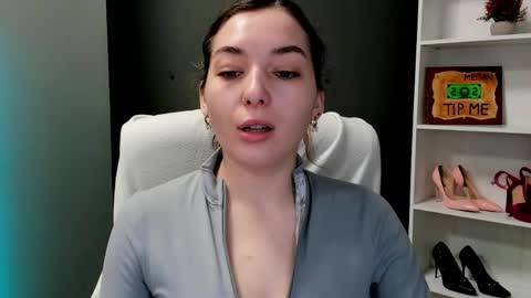 Snapshot of sugar_xmegan chatting on 06/03/26, 06:49 Megan online show from 06/03/26, 06:49