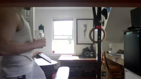 Sugar online show from 06/25/26, 10:47