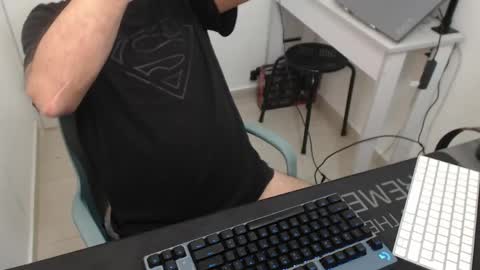 Johnny online show from 04/12/26, 03:17