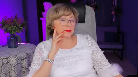 Vivien online show from 01/09/25, 07:08