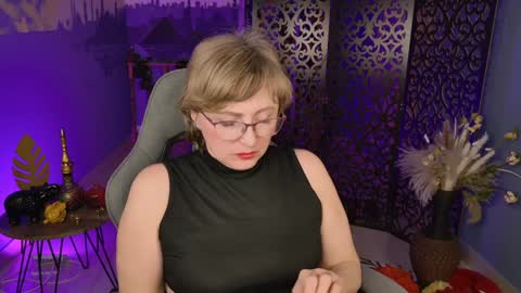 Vivien online show from 01/12/25, 07:31