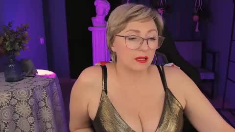 Vivien online show from 02/14/25, 04:20