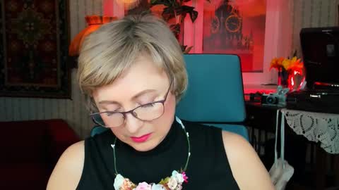 Vivien online show from 03/05/25, 01:06