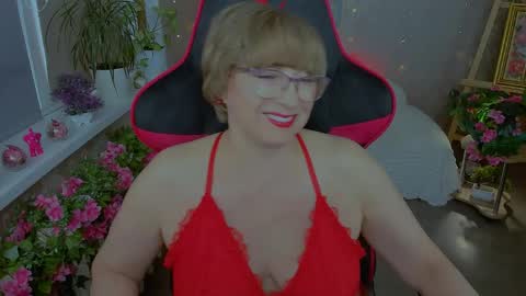 Vivien online show from 04/30/26, 10:43
