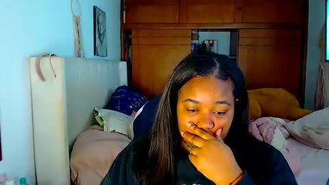 Snapshot of suggarbaby1 chatting on 01/08/26, 04:15 Cami Back in 2 hours online show from 01/08/26, 04:15