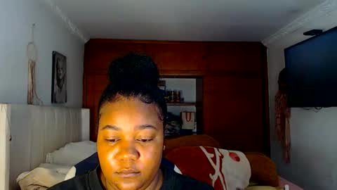 Snapshot of suggarbaby1 chatting on 04/01/26, 05:19 Cami Back in 2 hours online show from 04/01/26, 05:19