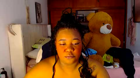 Snapshot of suggarbaby1 chatting on 05/23/26, 04:39 Cami Back in 2 hours online show from 05/23/26, 04:39
