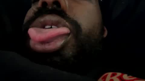 Snapshot of suggnight chatting on 09/16/25, 07:59 Let me be your knight that saves you online show from 09/16/25, 07:59