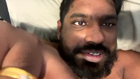 Snapshot of suggnight chatting on 11/28/25, 06:10 Let me be your knight that saves you online show from 11/28/25, 06:10