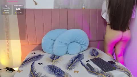 sukilove18 online show from 12/18/25, 10:16