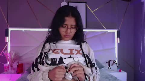 Snapshot of sukirush chatting on 04/19/26, 12:26 SUKI online show from 04/19/26, 12:26