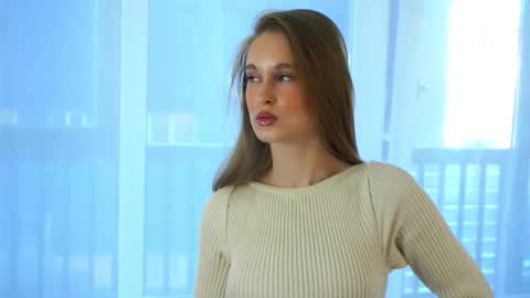 Snapshot of sulemamanusyants chatting on 10/17/25, 07:55 Ilona online show from 10/17/25, 07:55