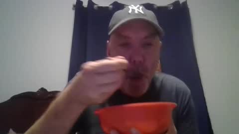 Sully online show from 09/28/25, 11:32