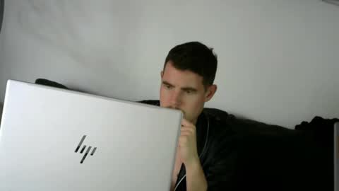 The Sultan online show from 09/19/25, 06:08