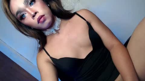 Snapshot of sultry_sirenxx chatting on 06/24/26, 04:17 sultry_sirenxx online show from 06/24/26, 04:17