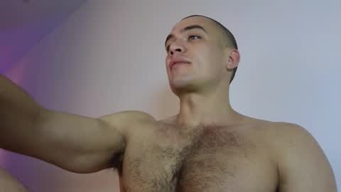 Snapshot of sultryandrewww chatting on 11/10/25, 01:54 sultryandrewww online show from 11/10/25, 01:54