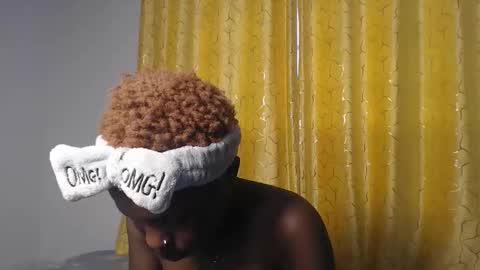 Snapshot of sulwe_ chatting on 11/30/25, 11:58 sulwe_ online show from 11/30/25, 11:58