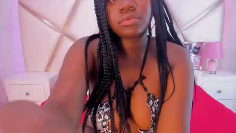 Snapshot of sulyclarck chatting on 10/06/25, 07:44 Hot ebony online show from 10/06/25, 07:44