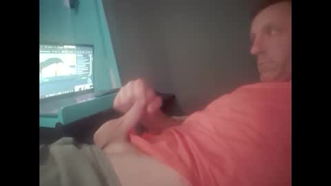 Snapshot of sum4u2see43 chatting on 03/19/26, 05:50 sum4u2see43 online show from 03/19/26, 05:50