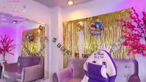 summer_miller online show from 12/22/25, 11:40