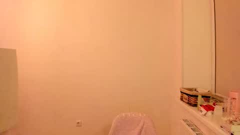 Summer Preston online show from 01/31/25, 06:47