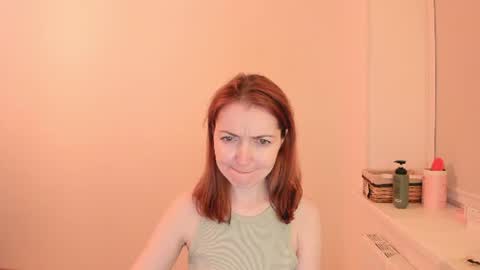 Snapshot of summer_preston chatting on 06/17/26, 06:42 Summer Preston online show from 06/17/26, 06:42