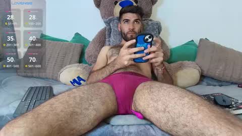 Snapshot of summer_romance chatting on 09/12/25, 04:07 Andres-tattoos  Derek Hairy online show from 09/12/25, 04:07