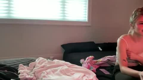 summerclarke2 online show from 09/22/25, 08:55