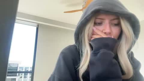 Snapshot of summerclarkee chatting on 03/07/26, 07:00 summerclarkee online show from 03/07/26, 07:00