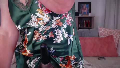 SummerKnightzzz online show from 04/24/26, 03:58