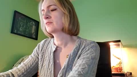 Summer online show from 03/19/26, 03:05