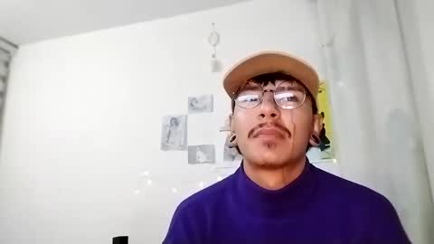 Snapshot of sun_apolo chatting on 12/25/24, 01:42 sun_apolo online show from 12/25/24, 01:42