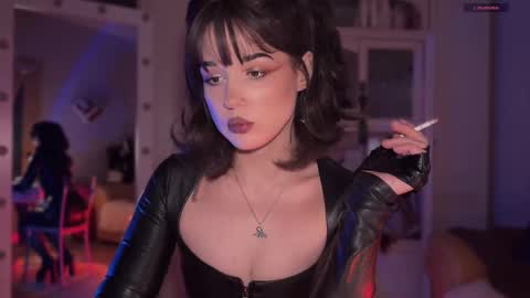 Miss Nelly online show from 11/17/25, 10:37